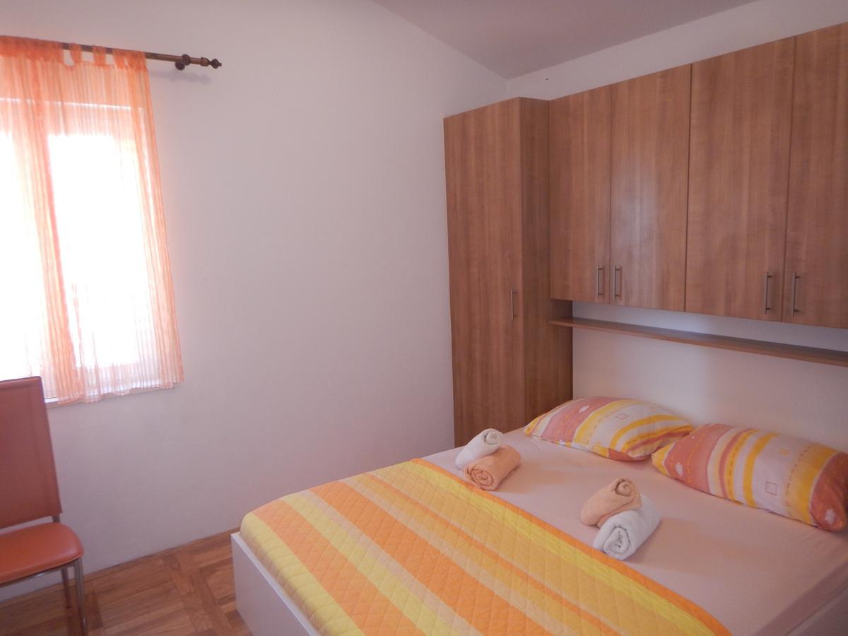 Apartments Val'S Osljak Preko Exterior photo
